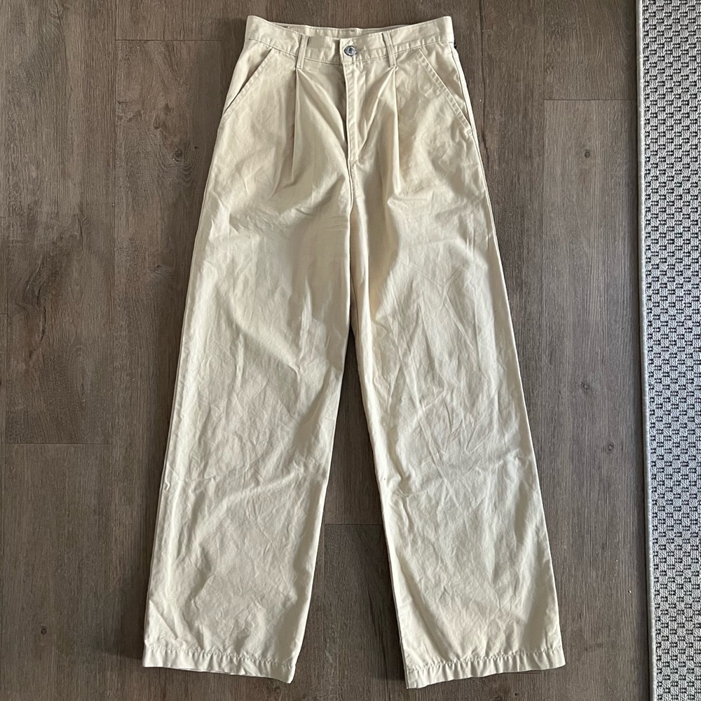 Levi’s Premium 100% Cotton High Loose Pleated Pants - Cream Beige - Size 25 - Picture 2 of 13